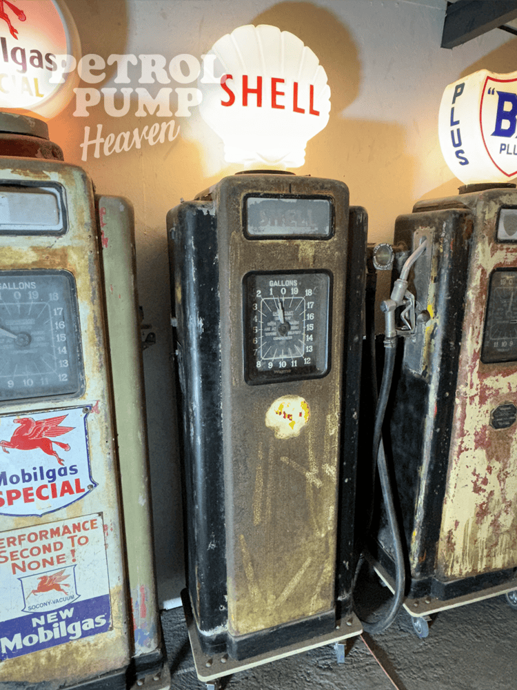 1950's Shell Petrol Pump